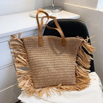 Load image into Gallery viewer, Tassel Over Hassle Straw Purse
